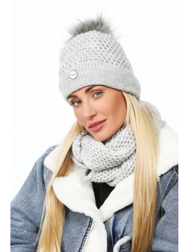 Damen-Winterset mit durchbrochenem Muster, hellgrau C42 - Online-Shop - Boutique